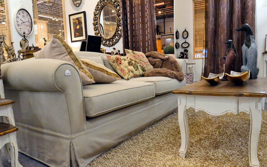 Exposición de muebles de Moble Directo en Cee