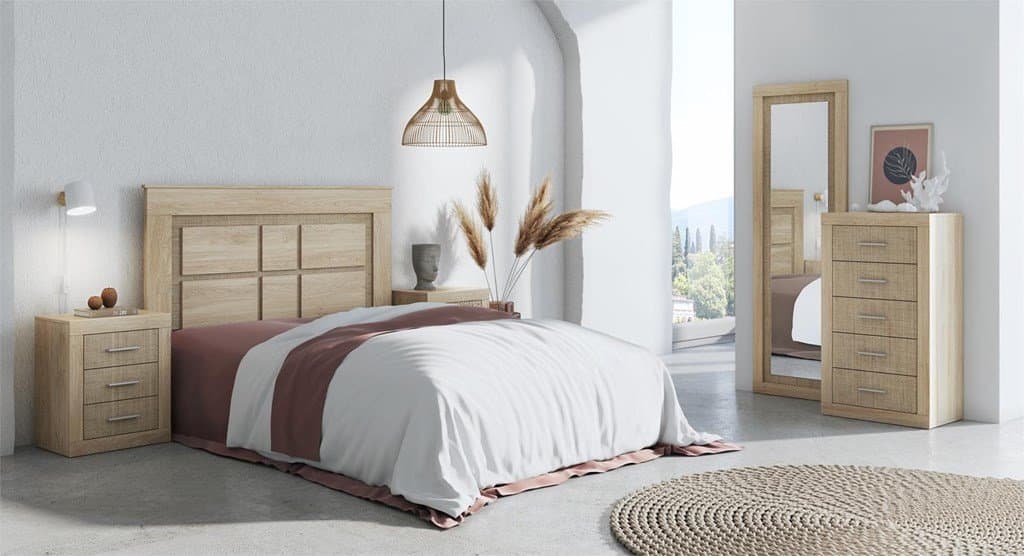 Dormitorio completo con cabecero, mesitas y cómoda en Moble Directo en Cee